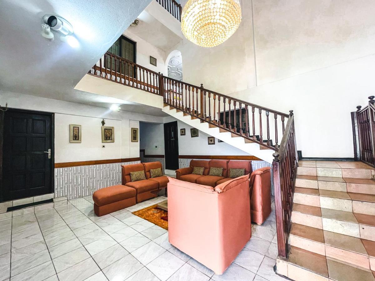 Hill View Hotel Mccarthy Hills Botianaw 外观 照片