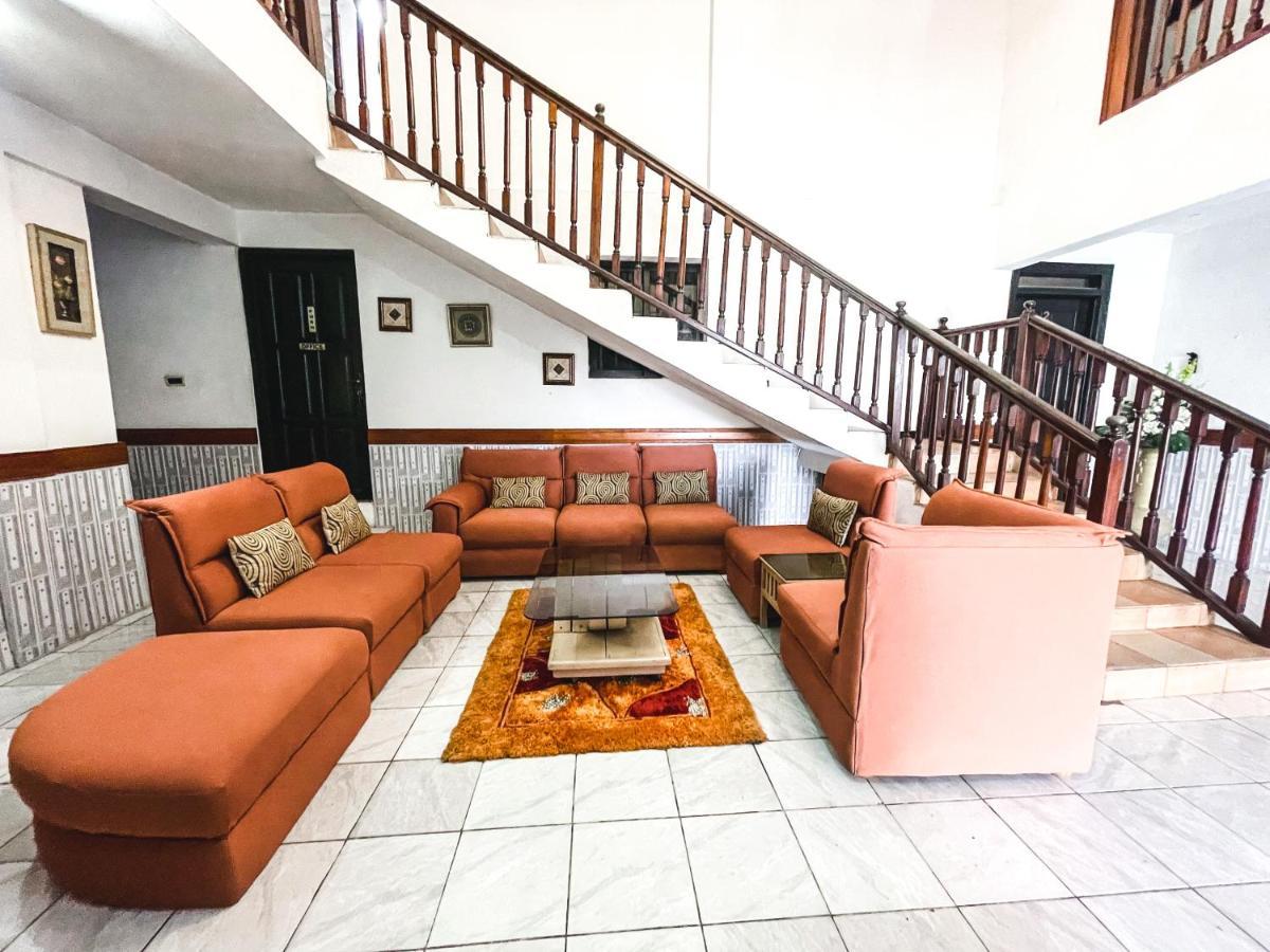 Hill View Hotel Mccarthy Hills Botianaw 外观 照片