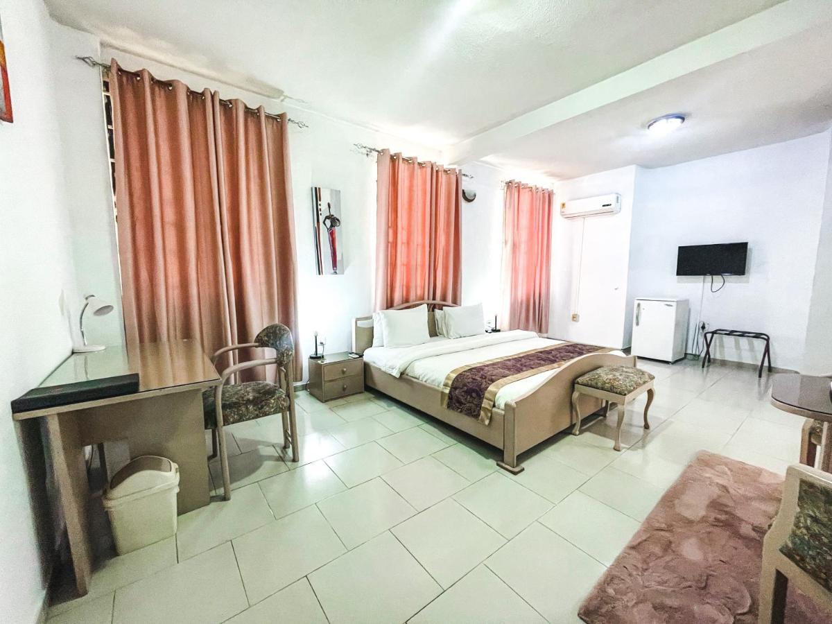 Hill View Hotel Mccarthy Hills Botianaw 外观 照片