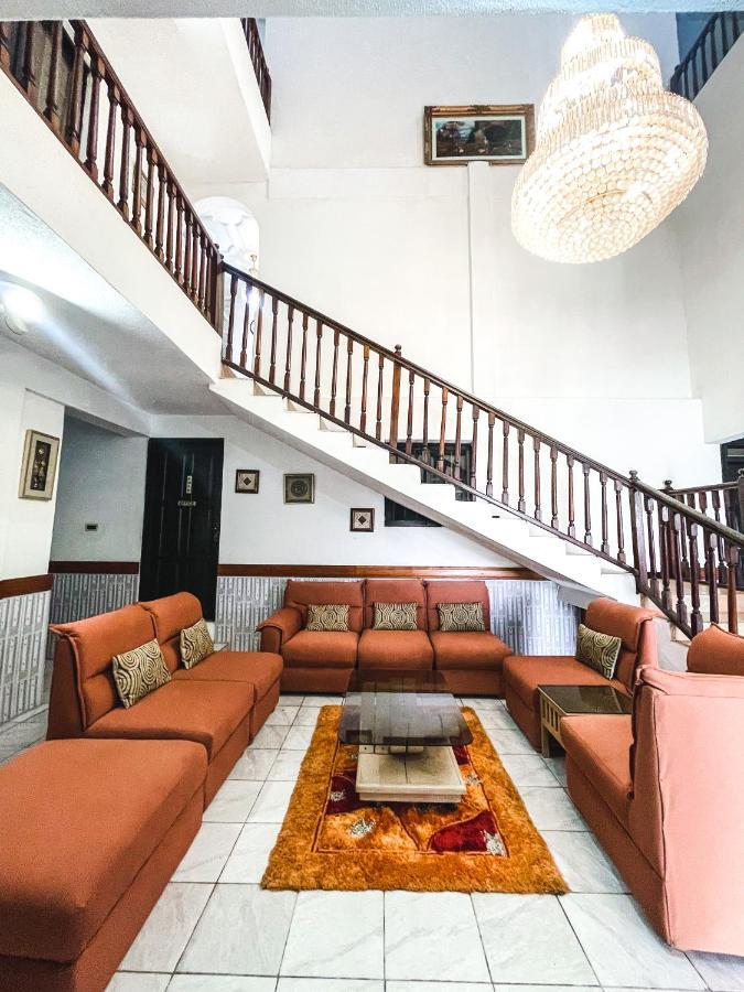 Hill View Hotel Mccarthy Hills Botianaw 外观 照片