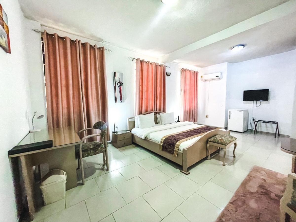 Hill View Hotel Mccarthy Hills Botianaw 外观 照片