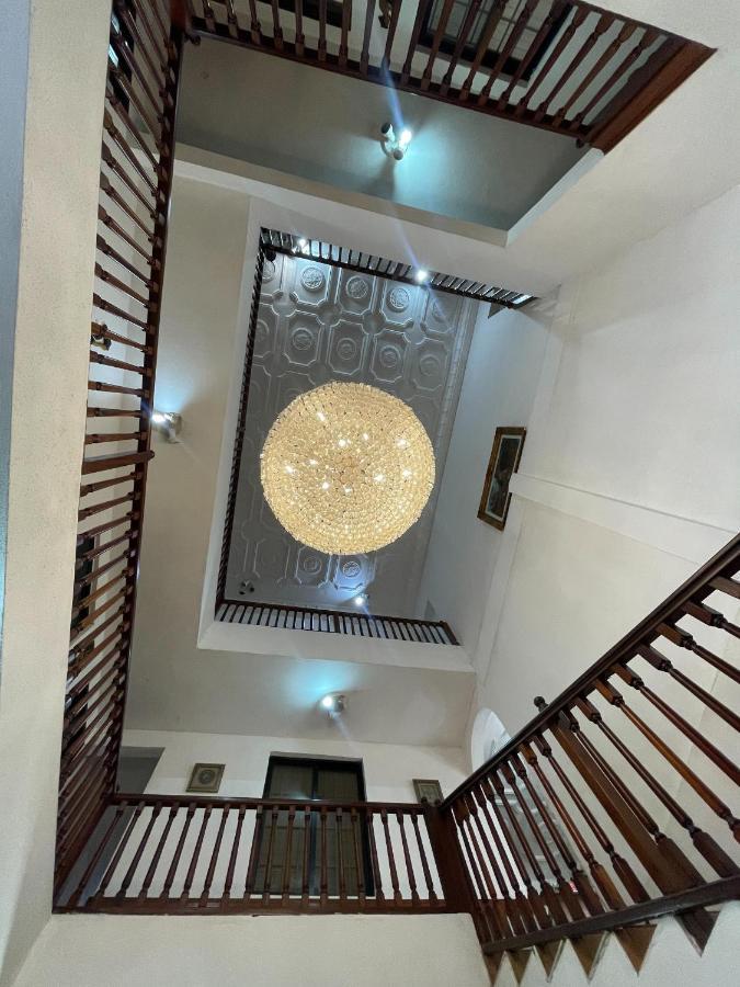 Hill View Hotel Mccarthy Hills Botianaw 外观 照片
