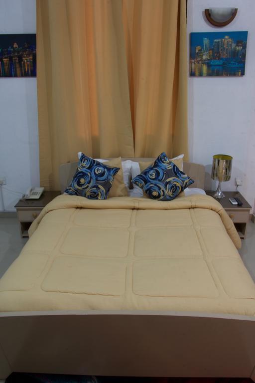 Hill View Hotel Mccarthy Hills Botianaw 外观 照片