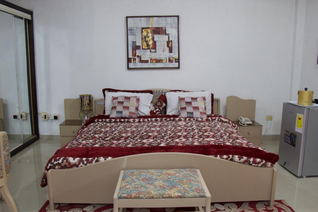 Hill View Hotel Mccarthy Hills Botianaw 外观 照片