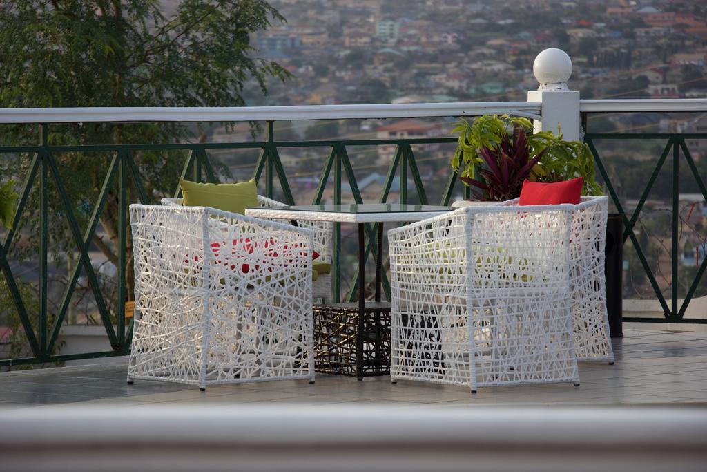 Hill View Hotel Mccarthy Hills Botianaw 外观 照片