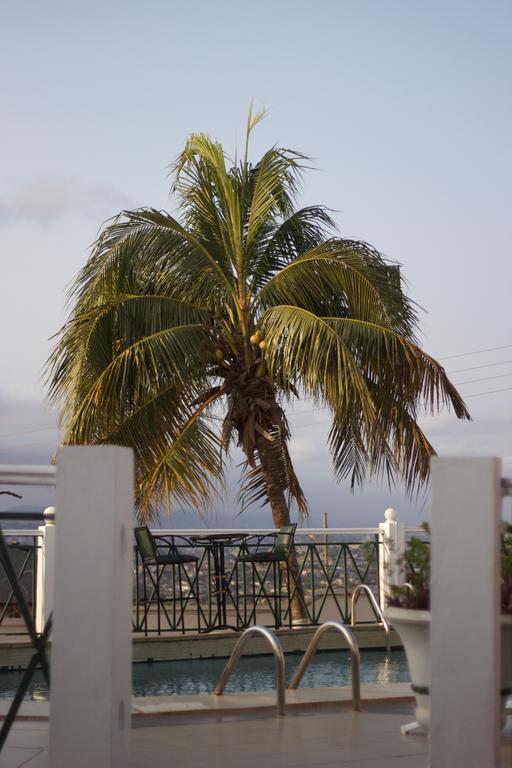 Hill View Hotel Mccarthy Hills Botianaw 外观 照片