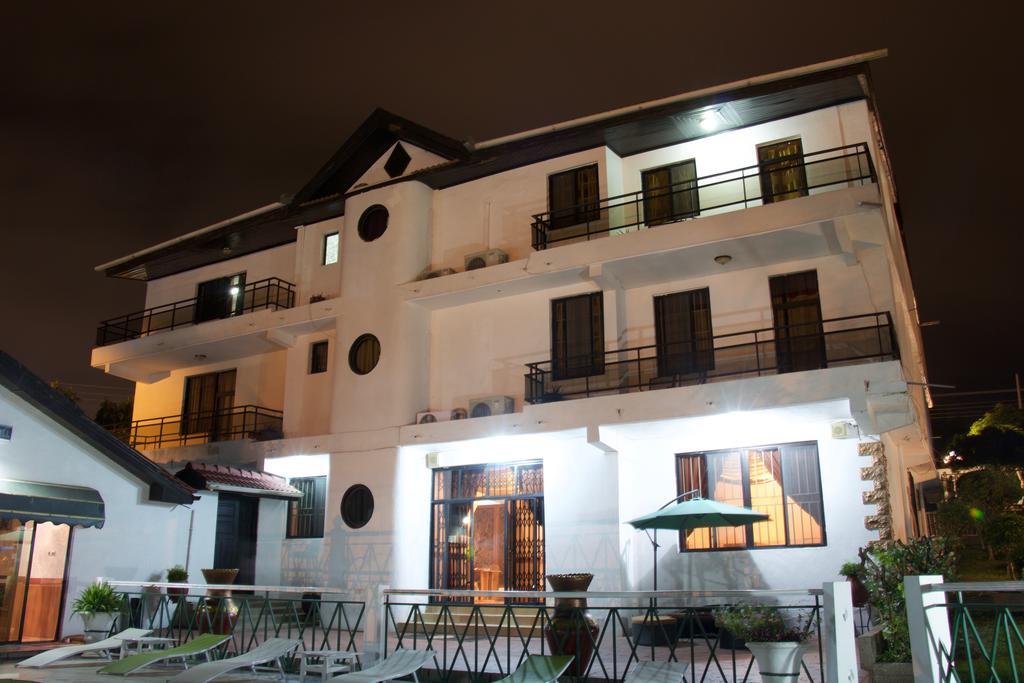 Hill View Hotel Mccarthy Hills Botianaw 外观 照片